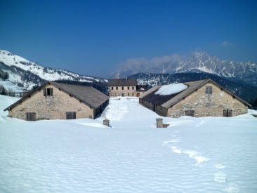 L’ALTOPIANO DI RAZZO - Date disponibili : 22 , 23 , 24 , 29 Dicembre 2025 e 3 , 6 , Gennaio 2026